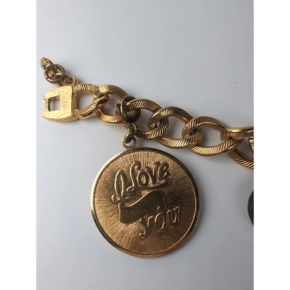 Vintage Monet Gold Tone Charm Bracelet W/Charms Classic Jewelry